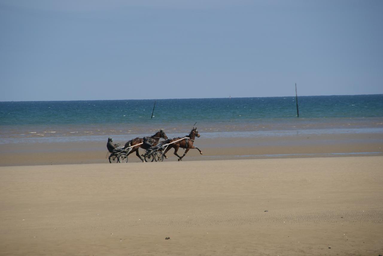 Utah Beach Bed and Breakfast Sainte-Marie-du-Mont  Zewnętrze zdjęcie